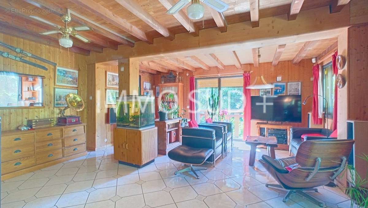 Maison à MIRIBEL-LANCHATRE