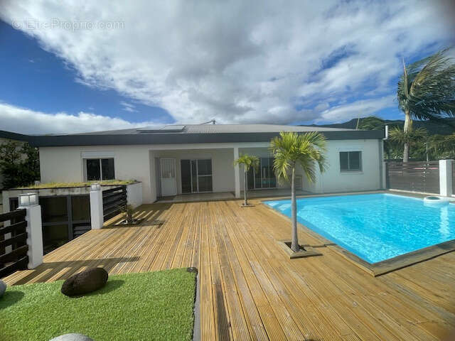 Maison à SAINT-DENIS