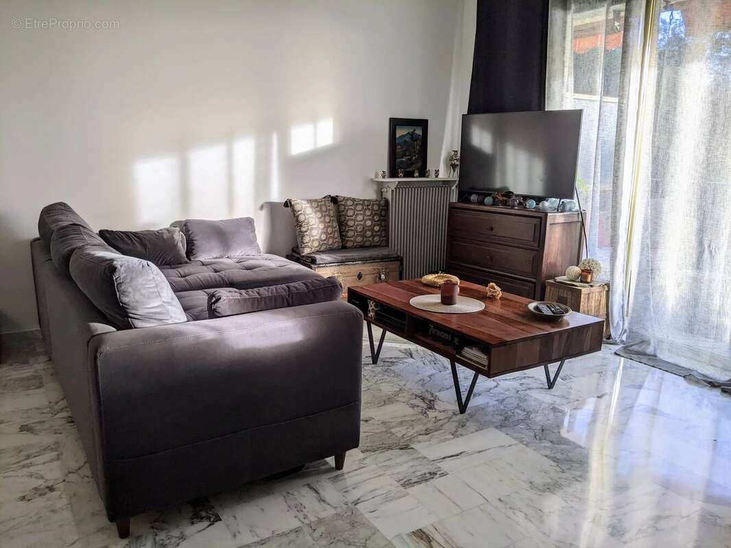 Appartement à MANDELIEU-LA-NAPOULE