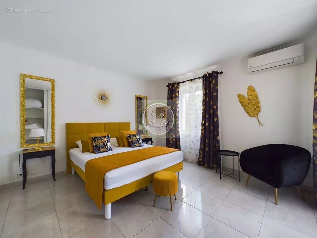 Maison à FREJUS