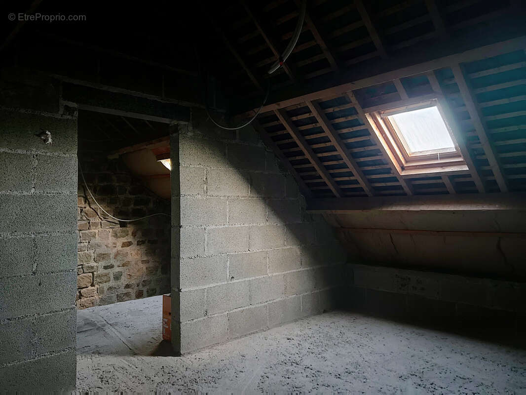 Maison à LA BLOUTIERE
