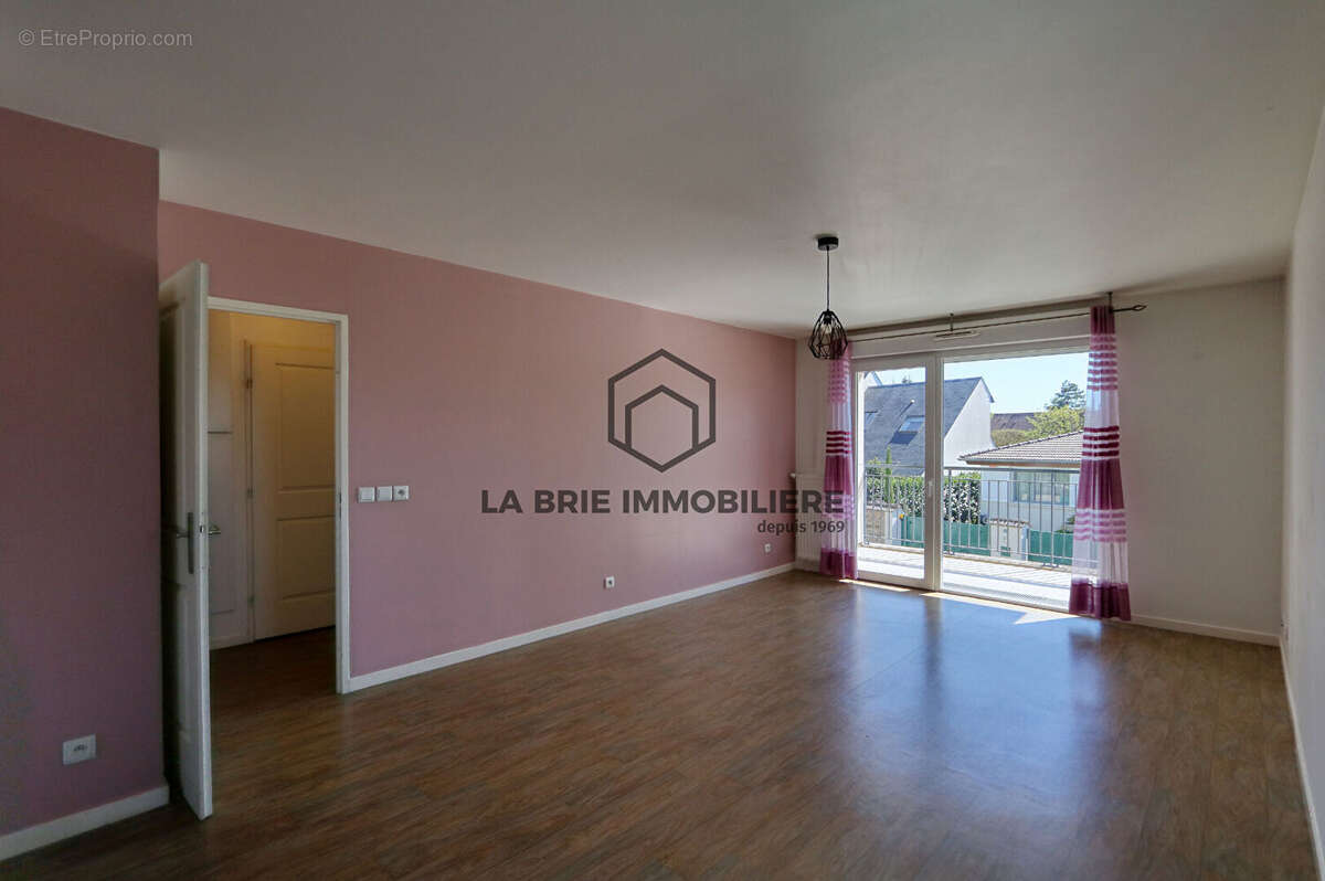 Appartement à VILLECRESNES