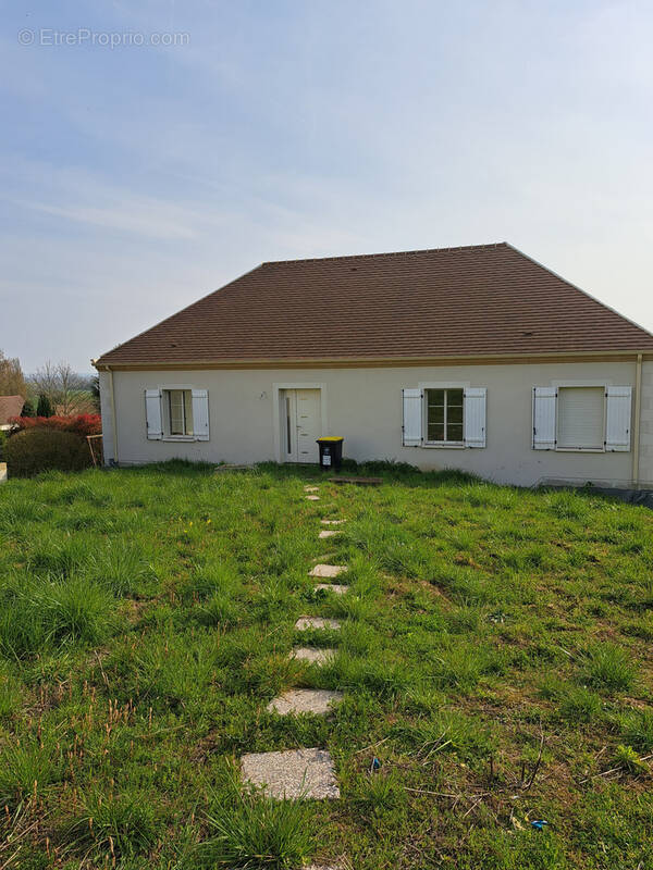 Maison à ELINCOURT-SAINTE-MARGUERITE