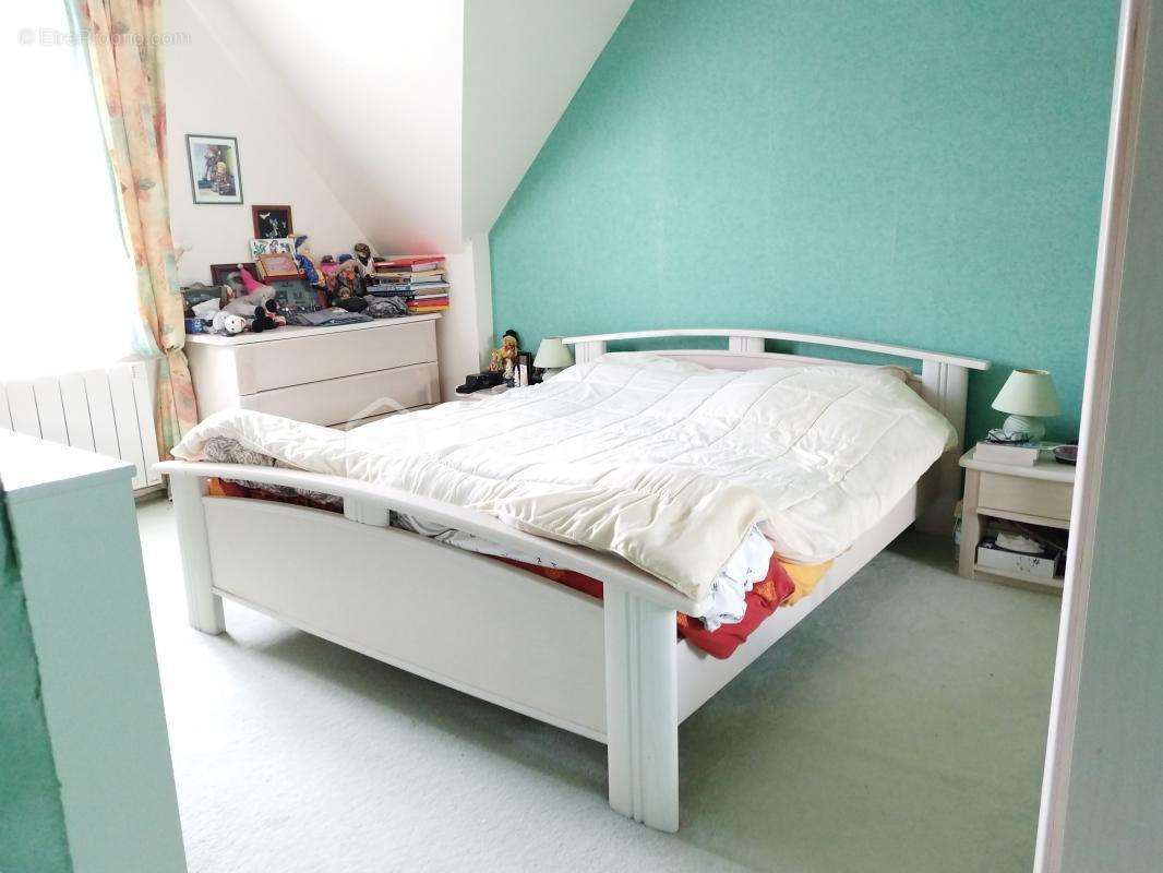 Maison à CLAYE-SOUILLY