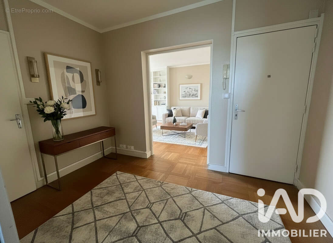 Appartement 107 m² à Bagnols-Sur-Ceze  - photo 3