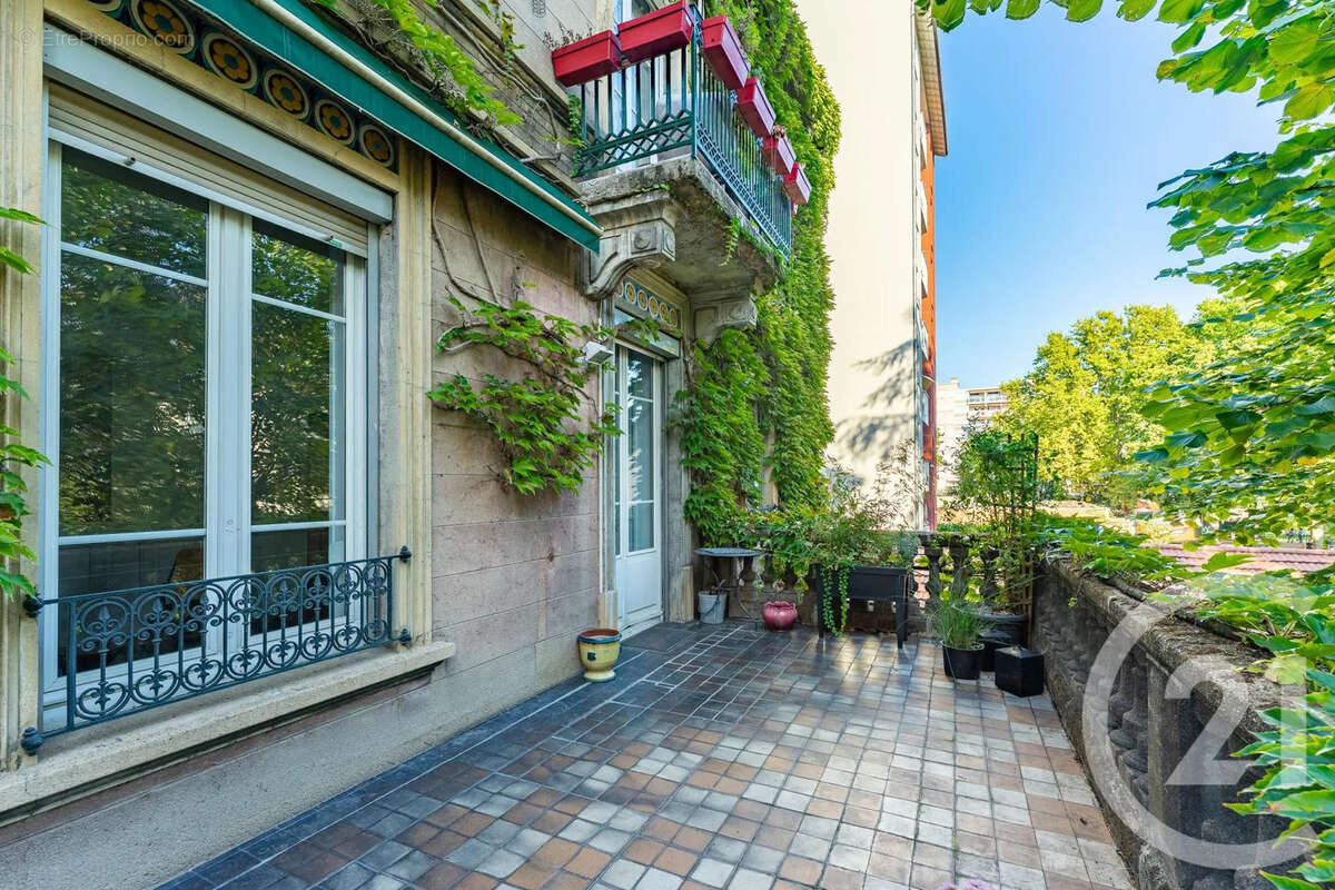 Appartement à VILLEURBANNE
