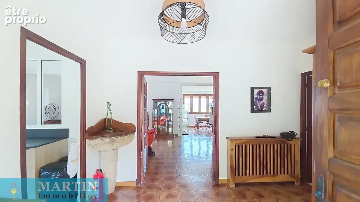 CÉRET   Villa traditionnelle avec vue, piscine et grand terrain - photo 16