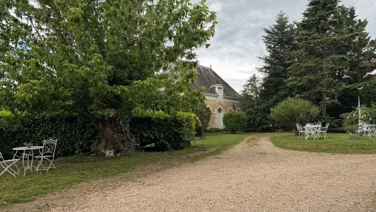 Maison à CHATELLERAULT