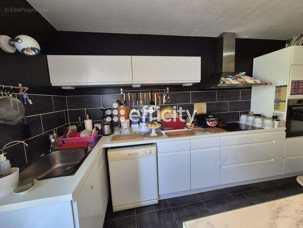 Appartement à LA CHAUSSEE-SAINT-VICTOR