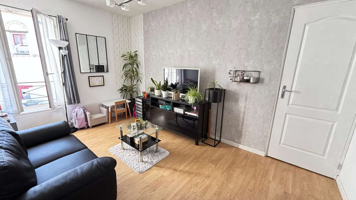 Appartement à ASNIERES-SUR-OISE