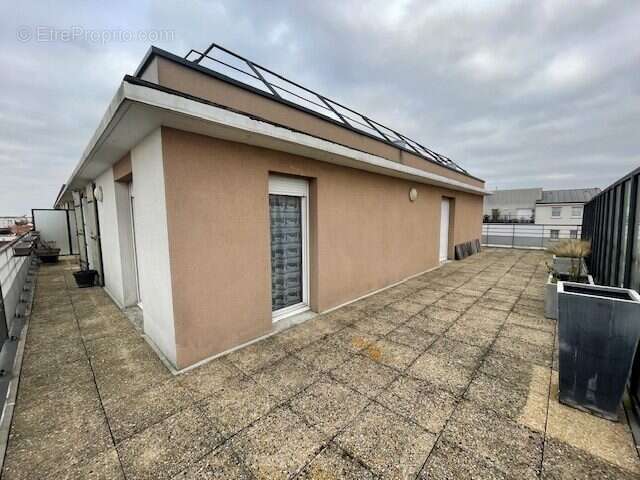 Appartement à LE BLANC-MESNIL