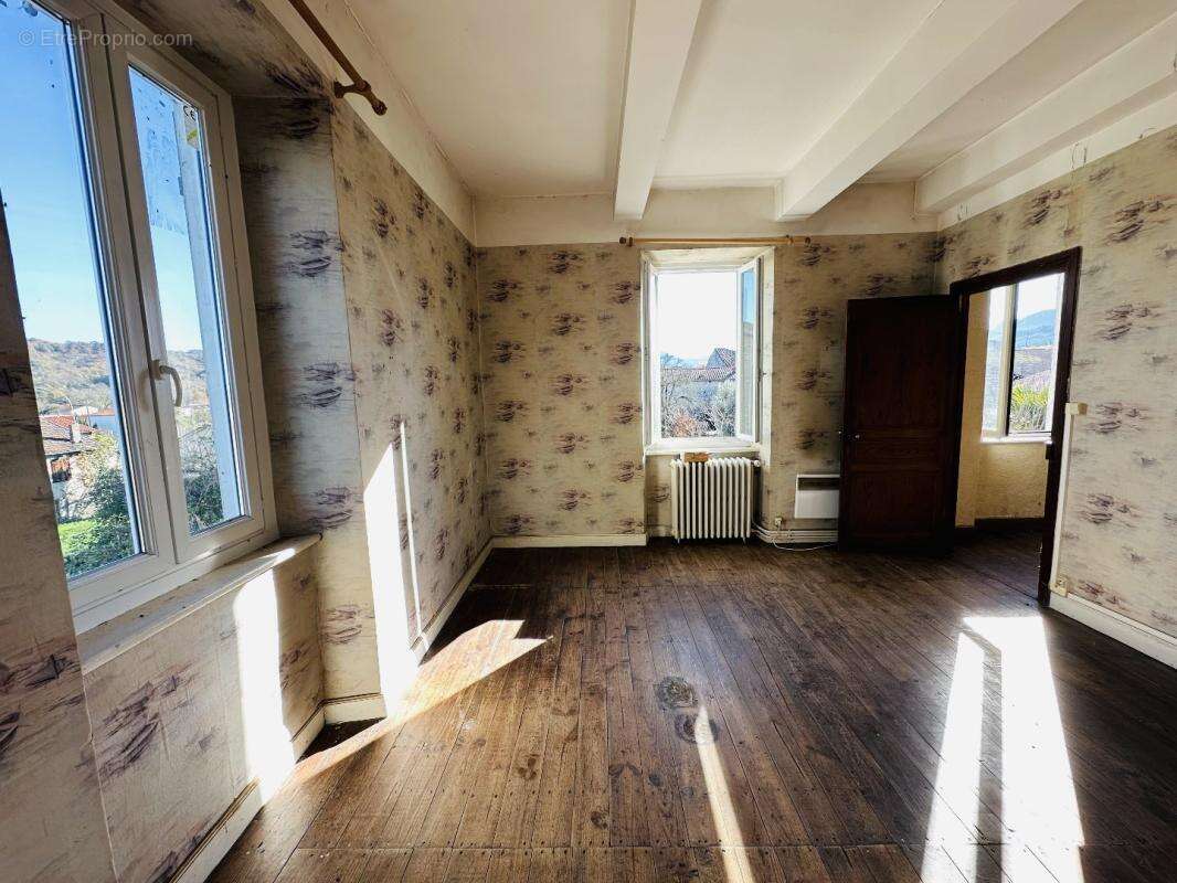 Maison à LORP-SENTARAILLE