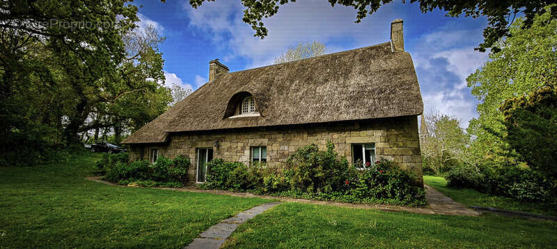 Maison à LOGONNA-DAOULAS
