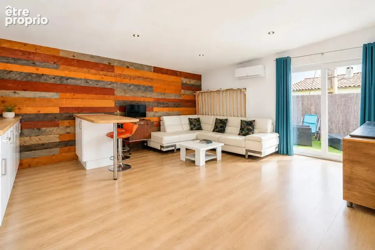 Plaissan (34230) – ensemble immobilier – 5 appartements – terrain 1 055 m² – piscine – potentiel locatif - photo 7