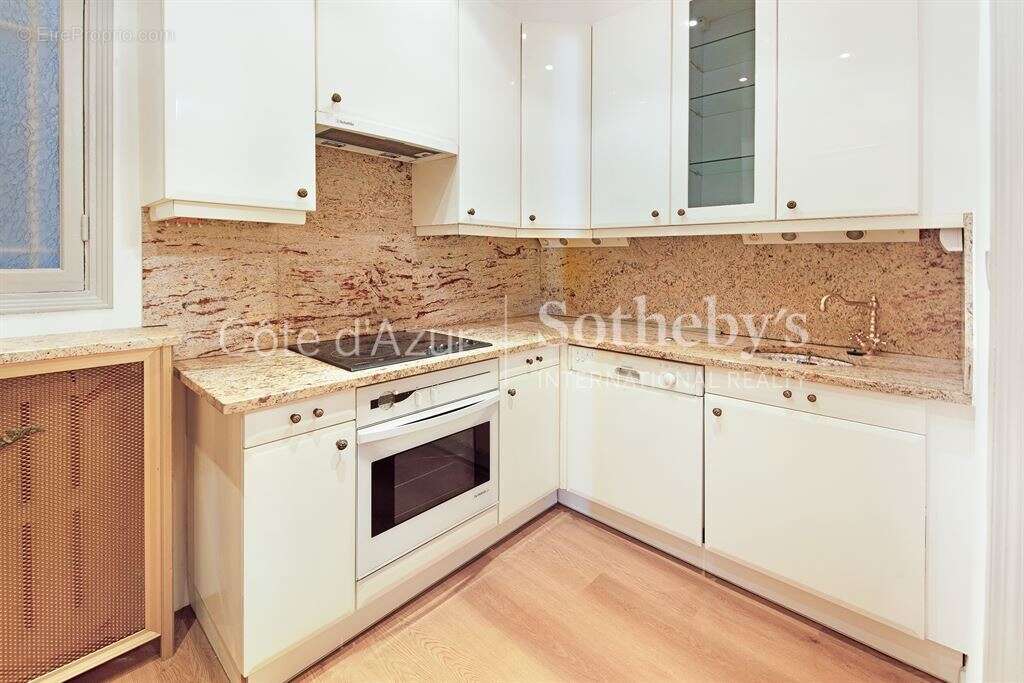 Nice Carré d’Or - Appartement rénové 64 m² dans l’Hôtel Negresco - photo 3