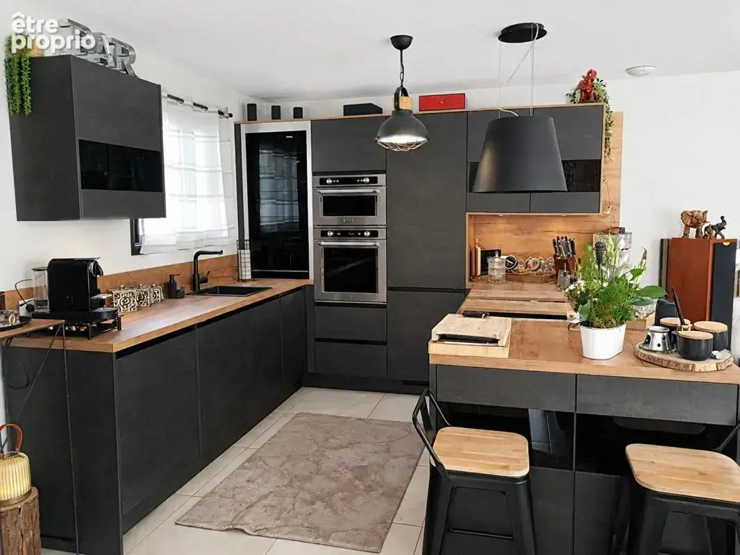 Maison 100 m²  - Piscine - Quartier calme - photo 4
