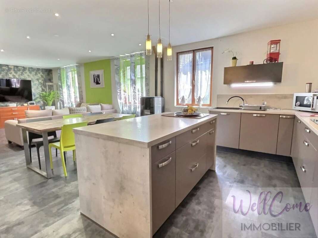 Appartement à AIX-LES-BAINS