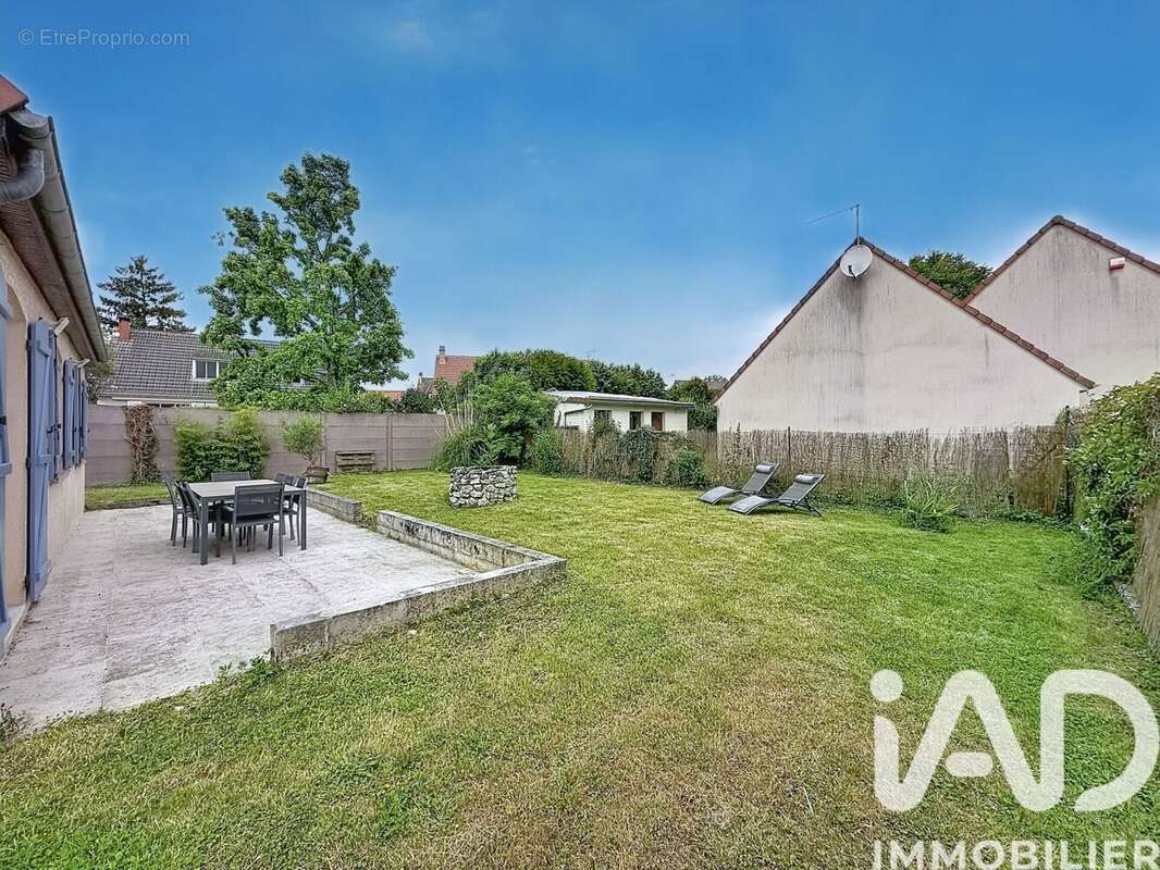 Maison 93 m² à Villeroy  - photo 4