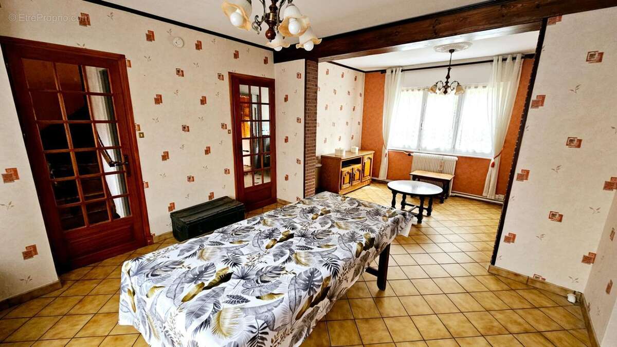 Maison 4 pièces / 80 m² / 128 000 EUR / ARRAS - photo 3