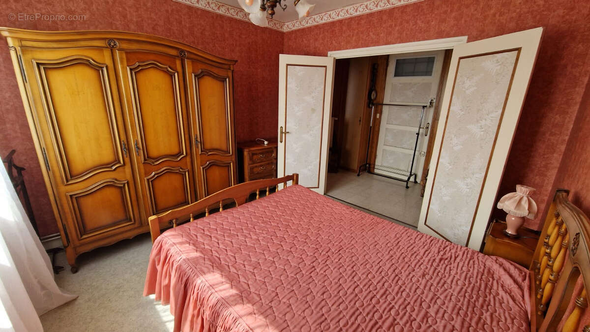 Maison bord de l'yonne - 4 pieces - 3 chambres - photo 12