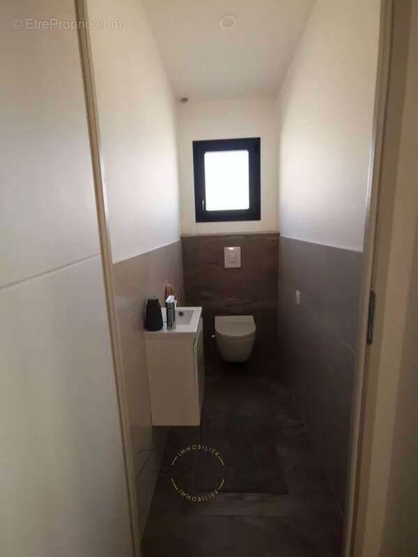 VILLA - 10374 - photo 12