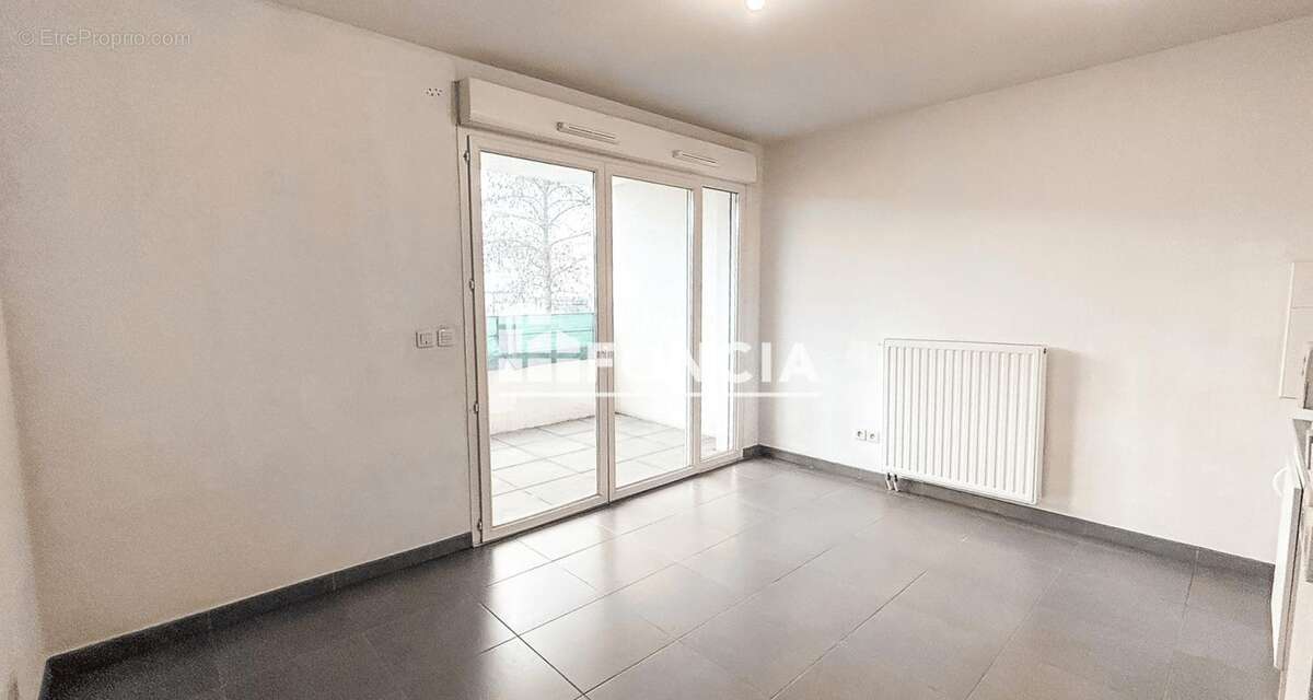 Appartement à JUVIGNAC