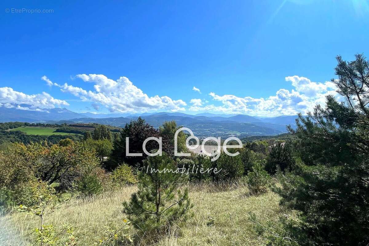 Terrain à LA FREISSINOUSE