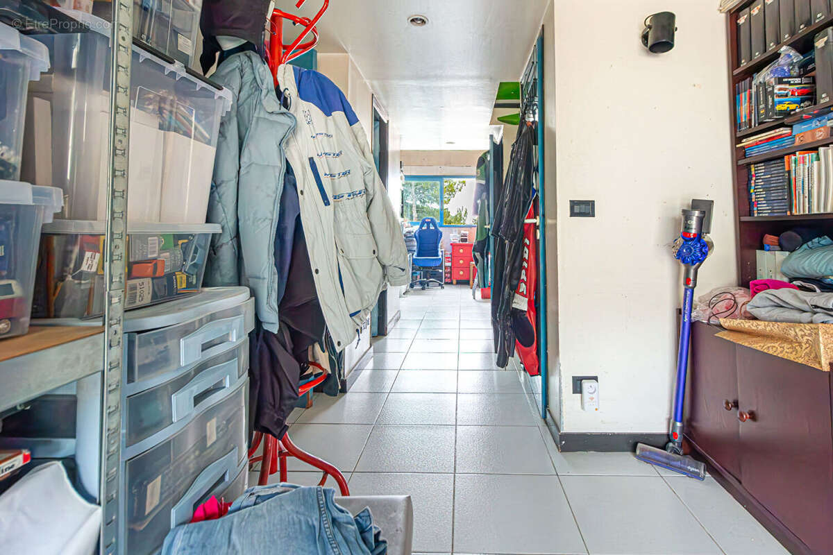 Commerce à GARDANNE