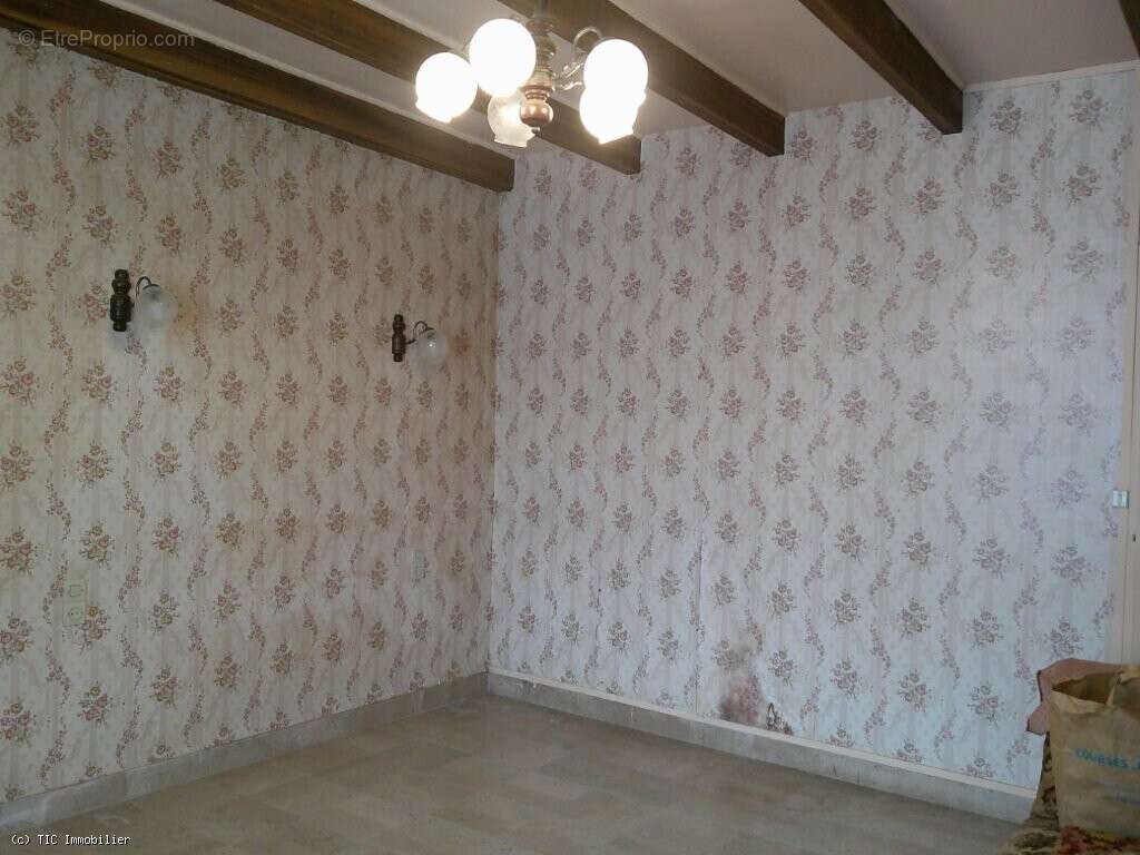 Maison De Campagne Avec Une Deuxième Maison Et D'Autres Dépendances - photo 15