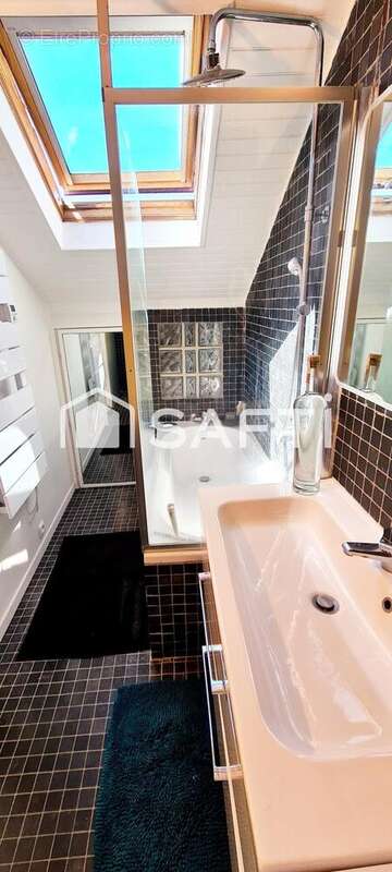 Photo 9 - Appartement à SAINT-DENIS