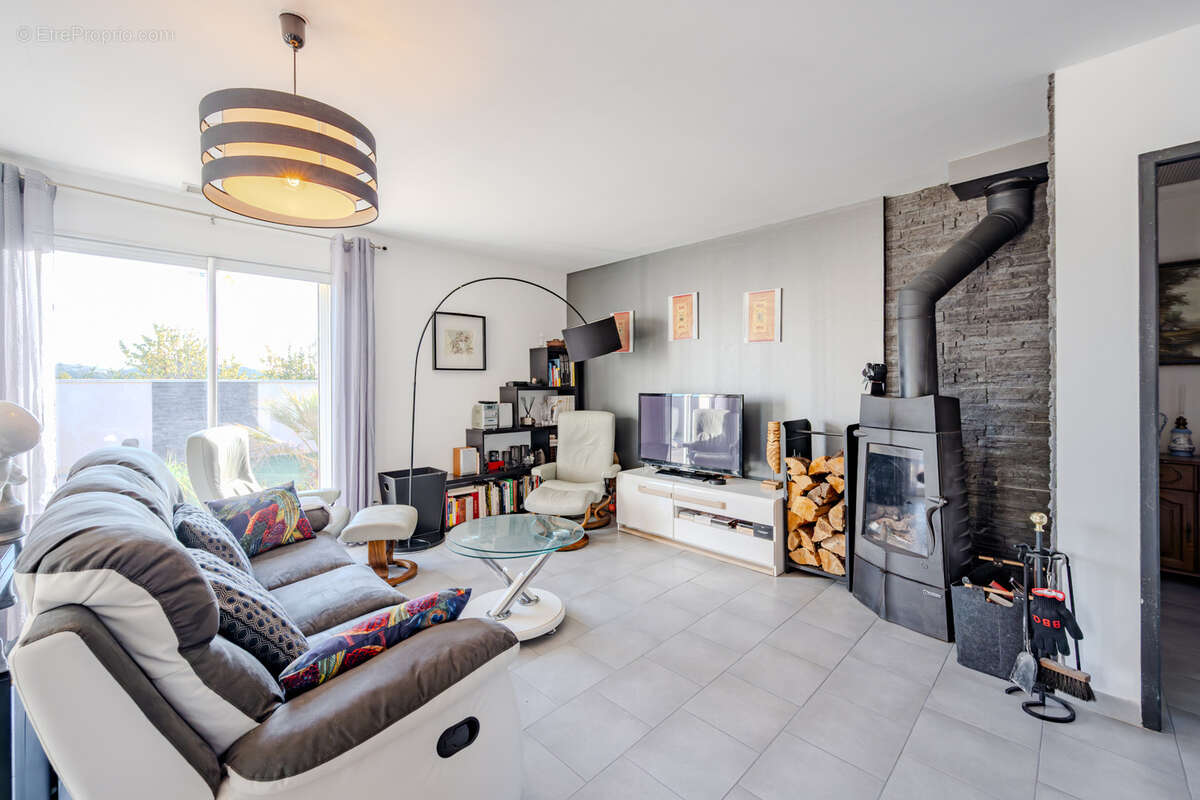 Maison à PIERREFEU-DU-VAR