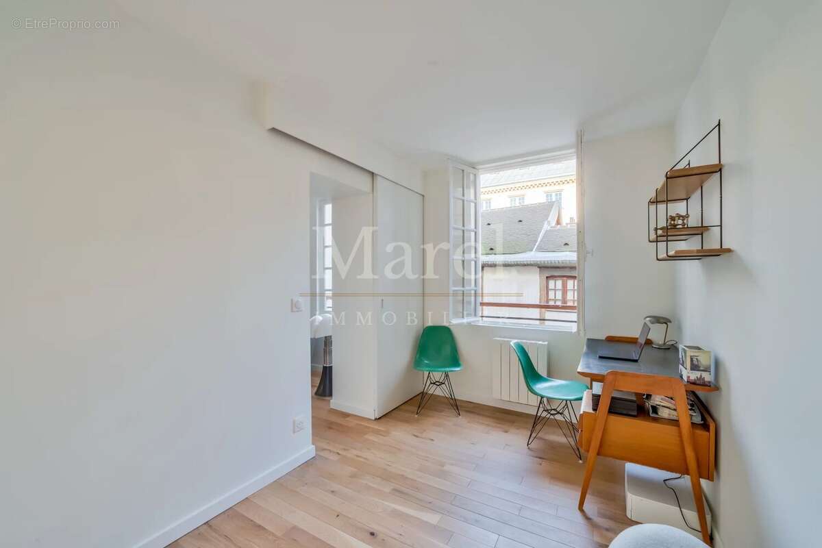 Appartement à PARIS-4E