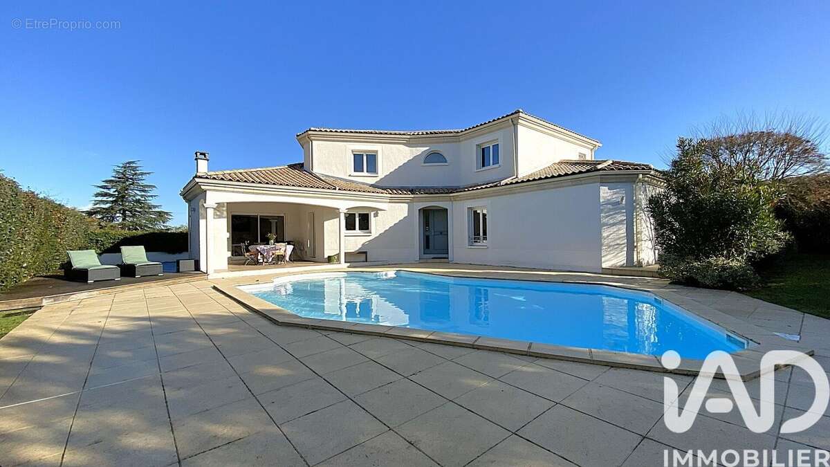 Photo 2 - Maison à SAINT-MEDARD-EN-JALLES