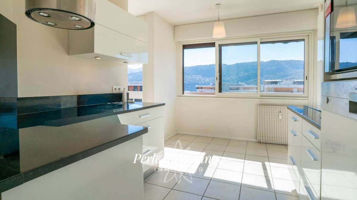 Appartement à SEYNOD