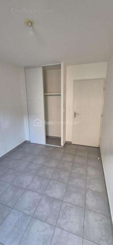 Appartement à MEYZIEU