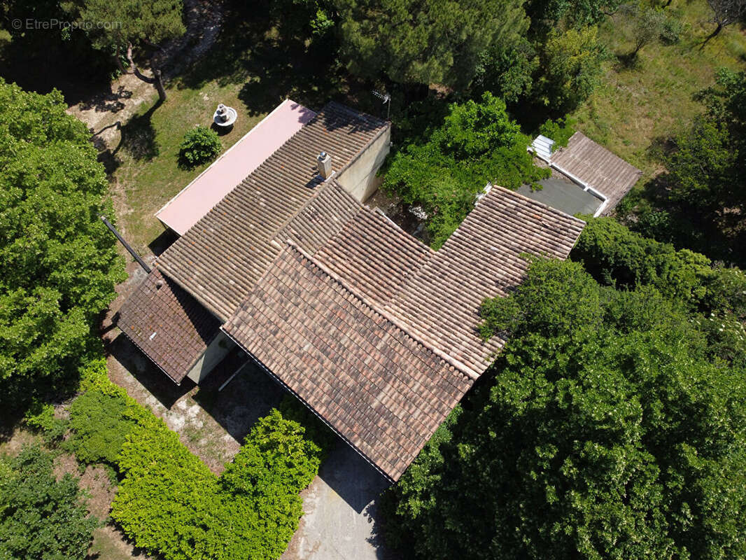 Maison à MALAUCENE