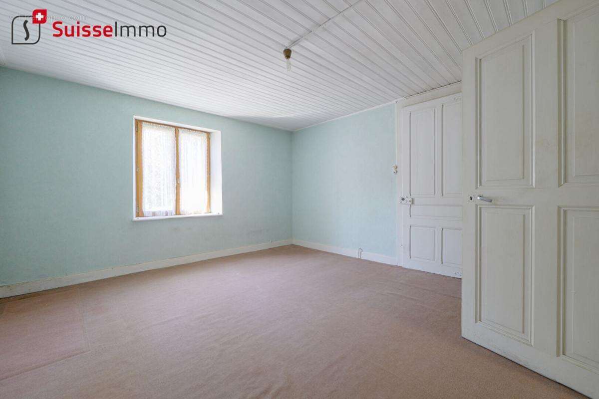 Maison à VOUJEAUCOURT