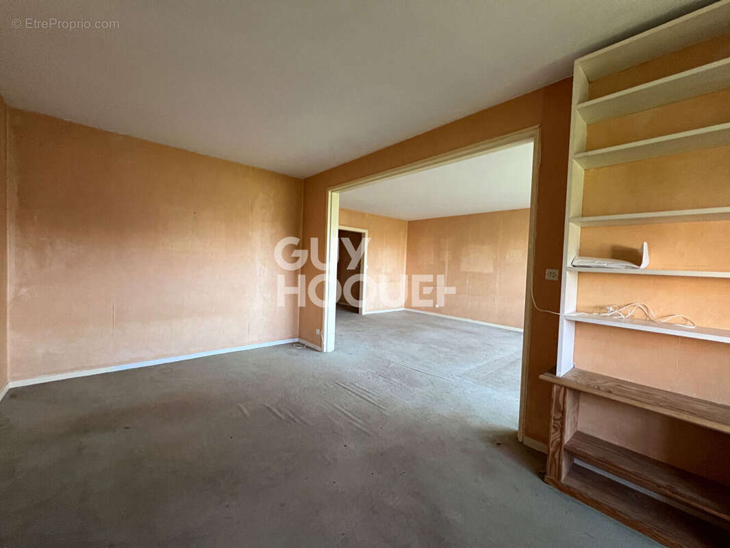 À vendre : Appartement spacieux de 3 pièces à Douai - photo 2