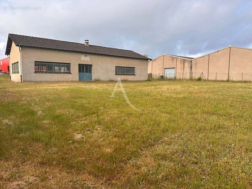 Commerce à CHANTEHEUX