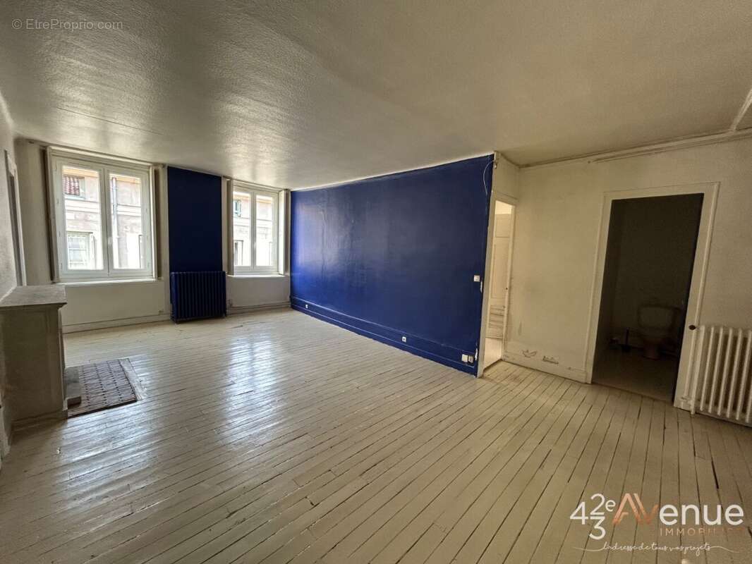 Appartement à SAINT-ETIENNE