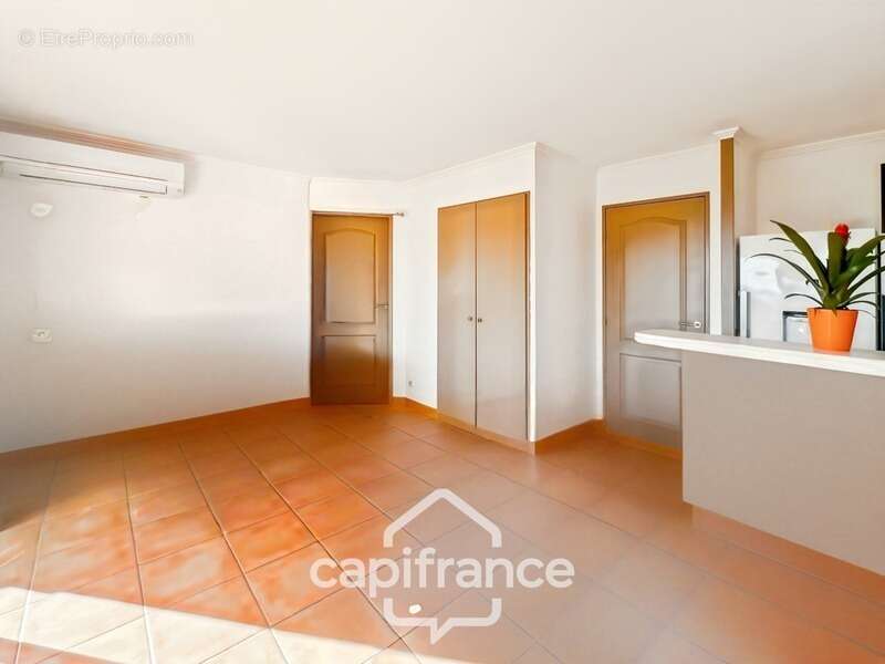 Appartement à MALLEMORT