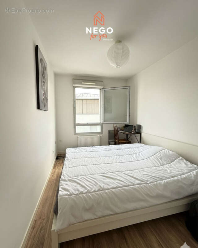 Appartement à AVRILLE