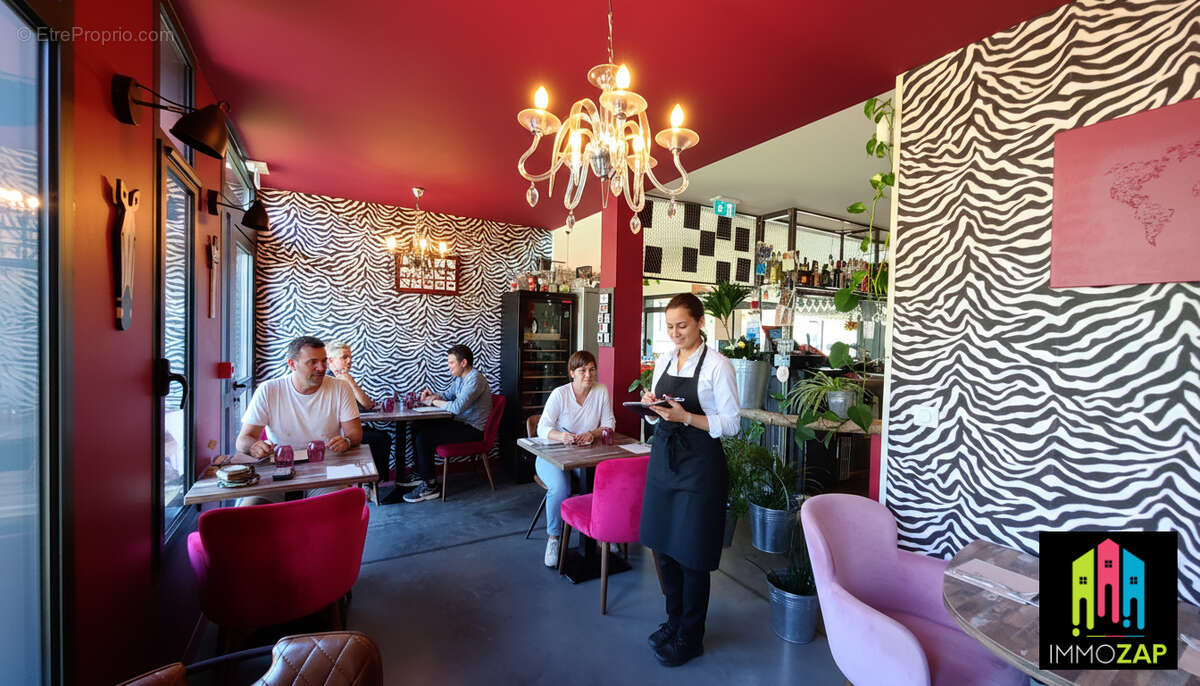 Commerce à SAINT-POURCAIN-SUR-SIOULE