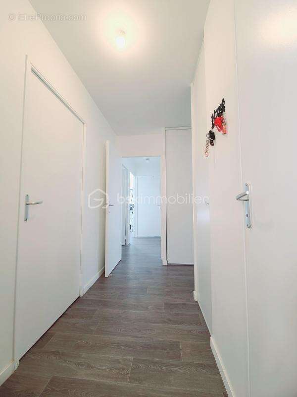 Appartement de type F5 d'environ 84m2 avec 2 places de parking - photo 2