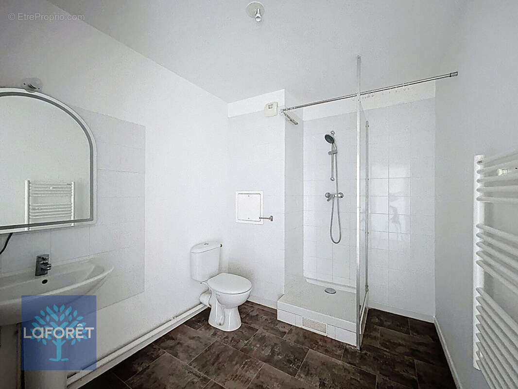 Appartement à CORBEIL-ESSONNES