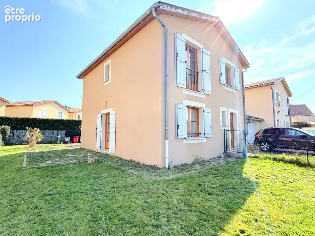 Saint-marcellin-en-forez villa 4 chambres, garage et terrain plat - photo 2