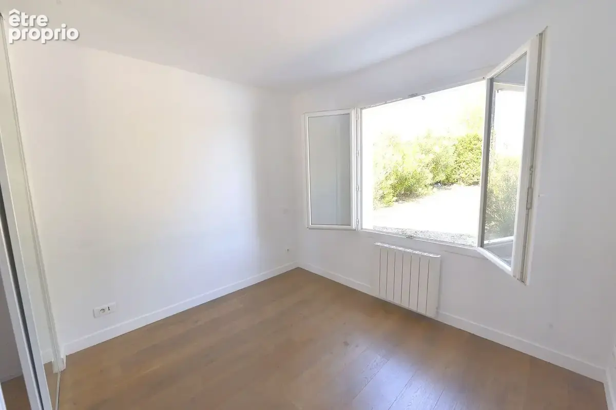 Maison 110 m² à Saint-Georges-De-Didonne  - photo 4