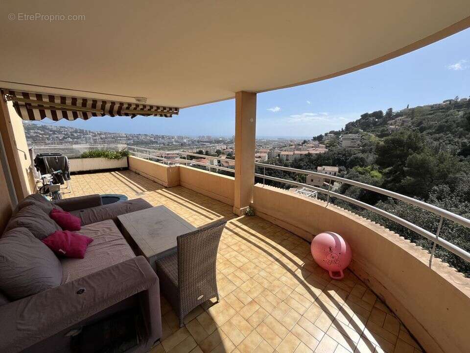 TERRASSE SUD DE 25M2 - Appartement à SAINT-LAURENT-DU-VAR