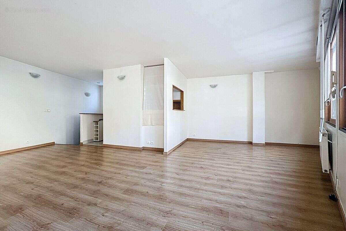 Appartement à CHAVILLE