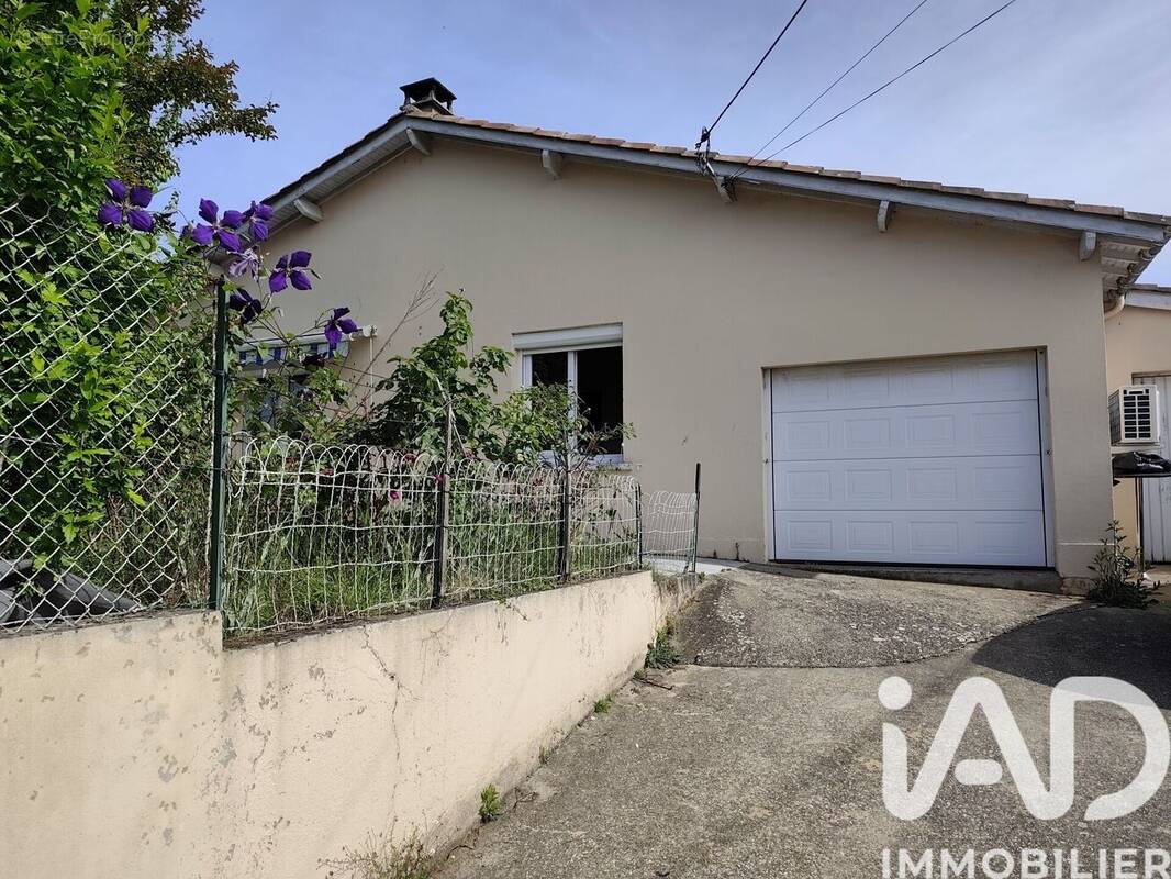 Photo 1 - Maison à AIGUILLON